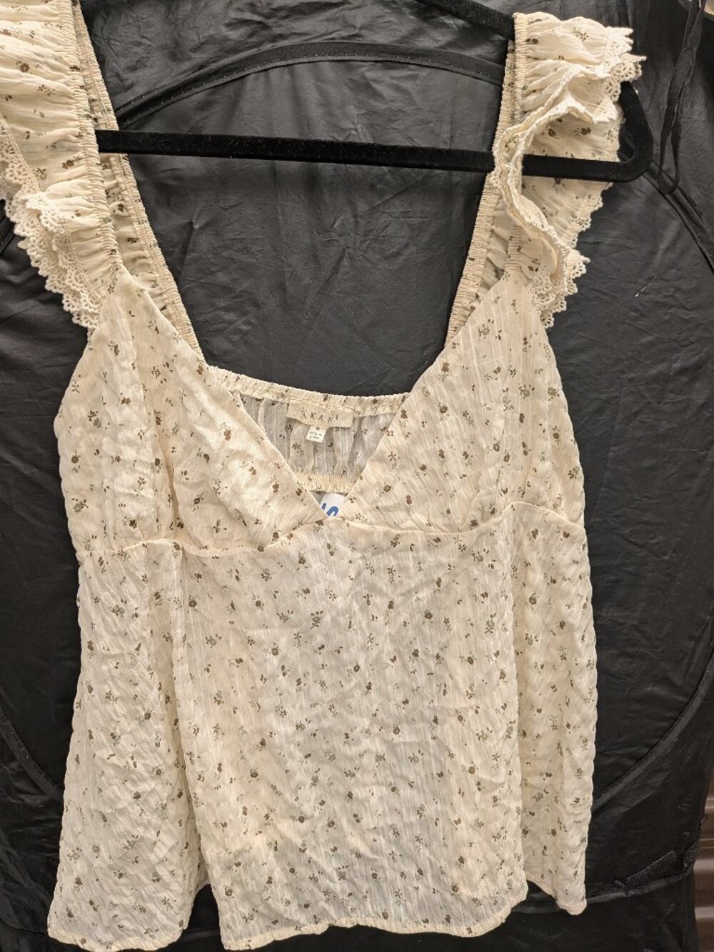 Source Unknown Cream Floral Lace-Trim Tank Top